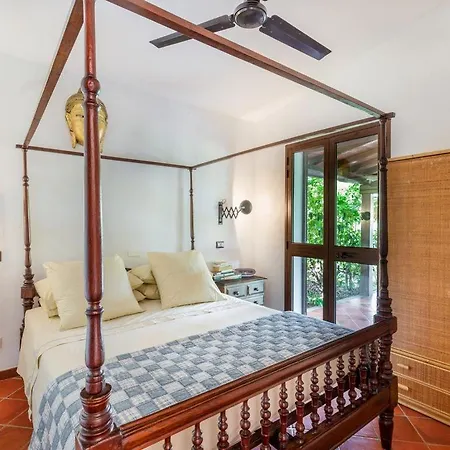 Villa Aurora